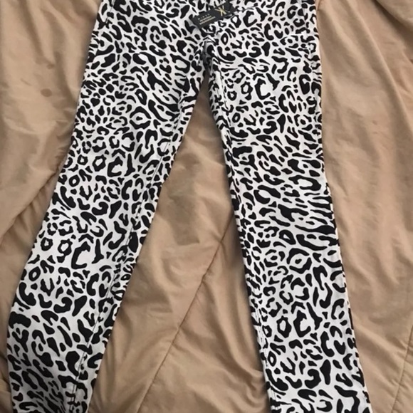 Kardashian Kollection kourtney Jeggings - Picture 2 of 5